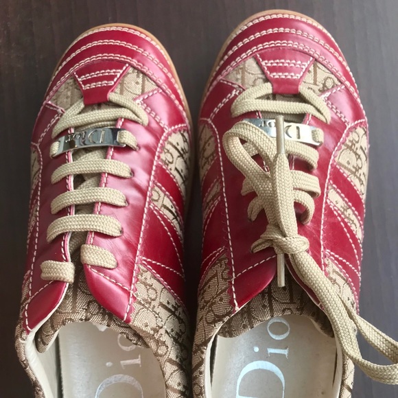 CHRISTIAN DIOR Diorissimo Low Top Sneakers - Picture 8 of 8